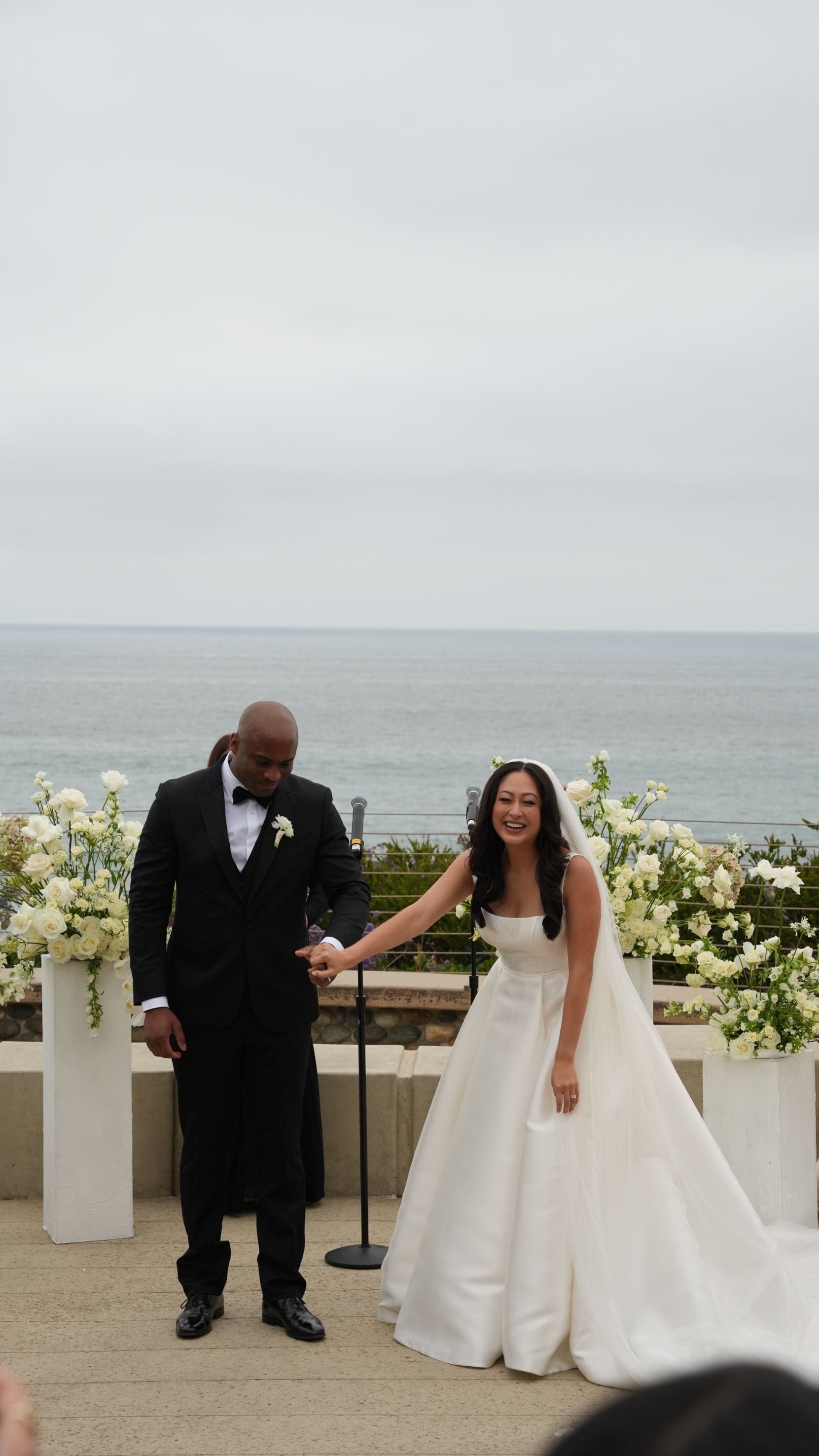 Alila Marea luxury wedding flowers by CHIC Flowers - arrangement 3