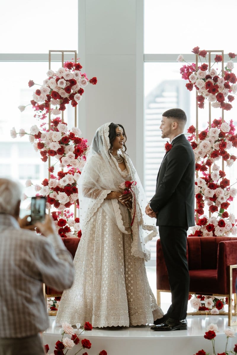 Skybox, San Diego, CA luxury wedding flowers by CHIC Flowers - arrangement 4