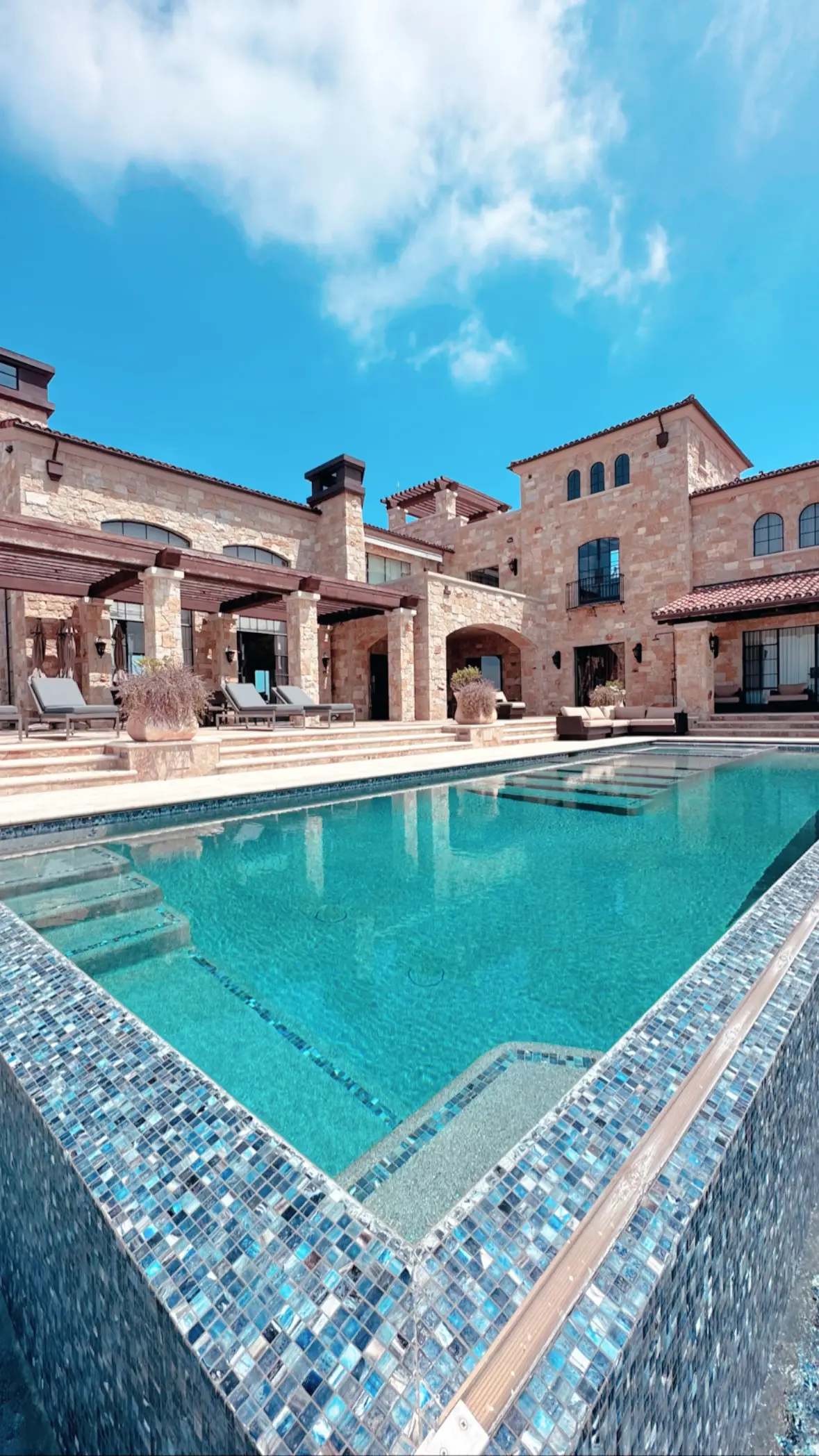 Malibu Rocky Oaks Estate — Indian Wedding Florist