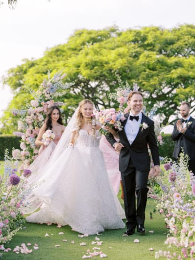 La Jolla Country Club, CA luxury wedding flowers by CHIC Flowers - arrangement 11