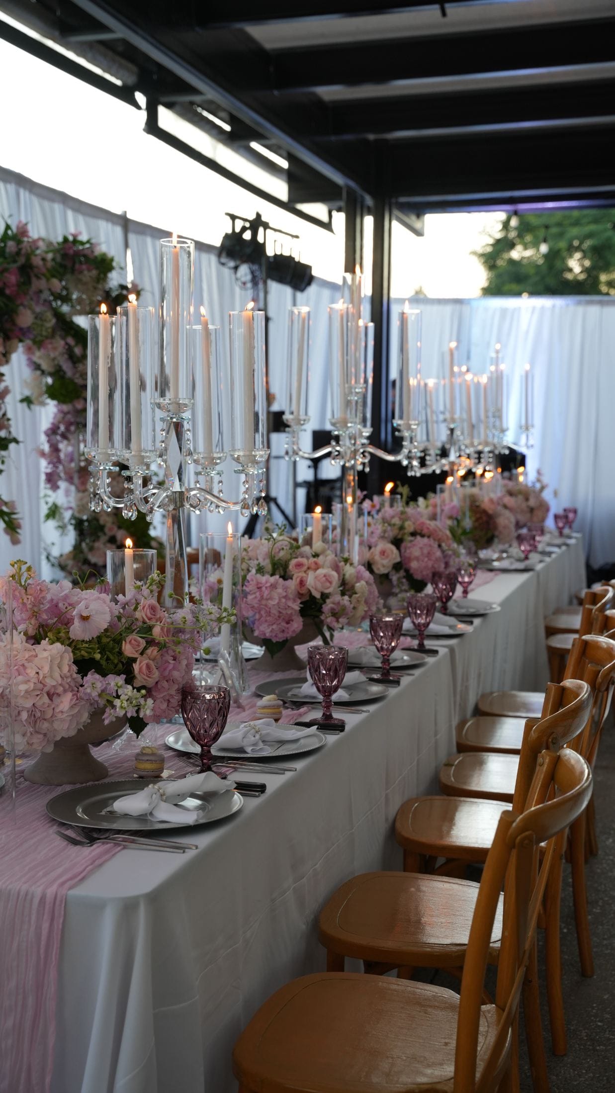 Hotel Del Coronado, CA luxury wedding flowers by CHIC Flowers - arrangement 9