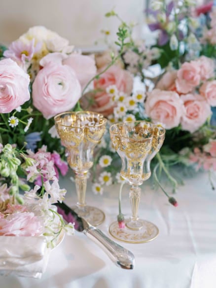 La Jolla Country Club, CA luxury wedding flowers by CHIC Flowers - arrangement 16