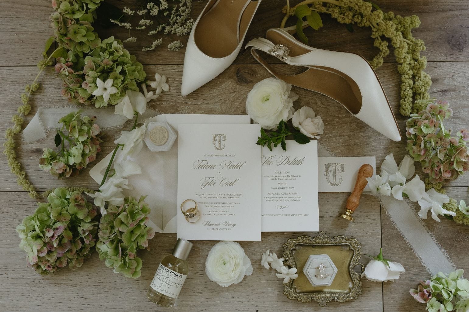 Monserate Winery, Fallbrook luxury wedding flowers by CHIC Flowers - arrangement 8