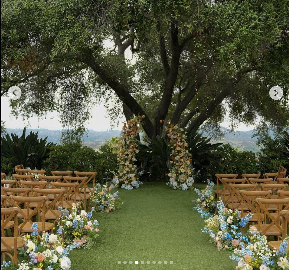 Tivoli Fallbrook, CA luxury wedding flowers by CHIC Flowers - arrangement 8